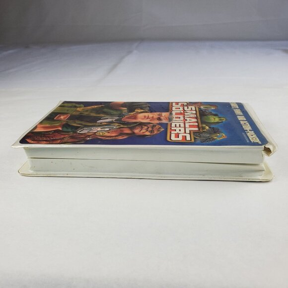 Small Soldiers VHS Tape 1998 - Clamshell Case - Picture 7 of 9